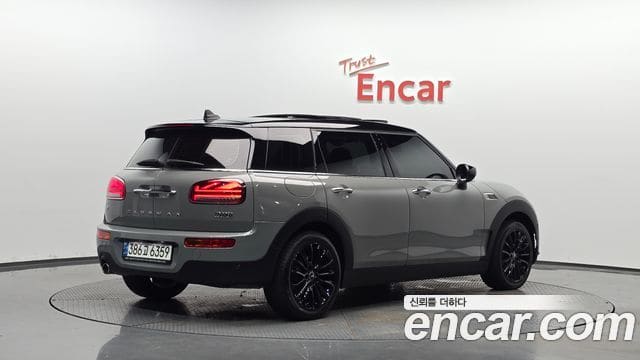 Mini Cooper Clubman — фото 1