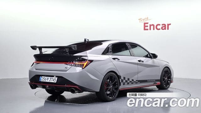 Hyundai Avante — фото 1