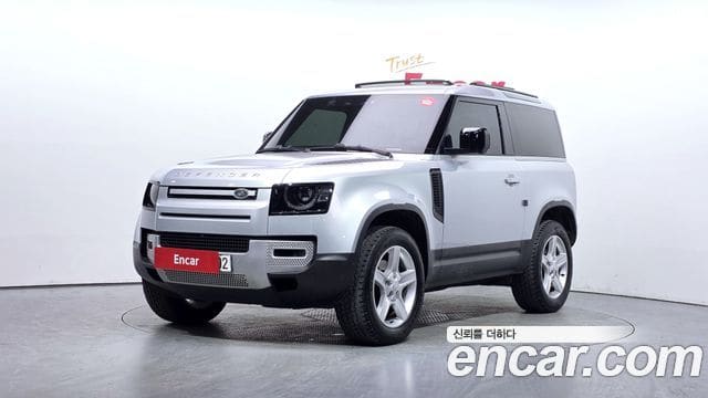 Land Rover Defender — фото 1