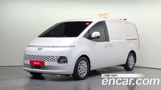 Hyundai Staria — фото 1