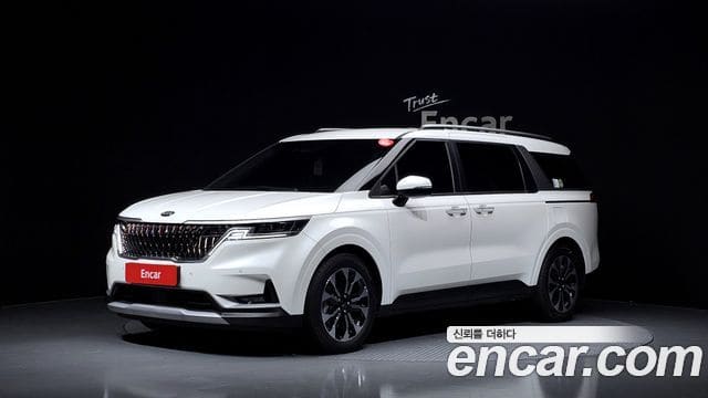 Kia Carnival — фото 1