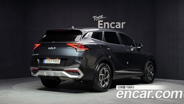 Kia Sportage — фото 1