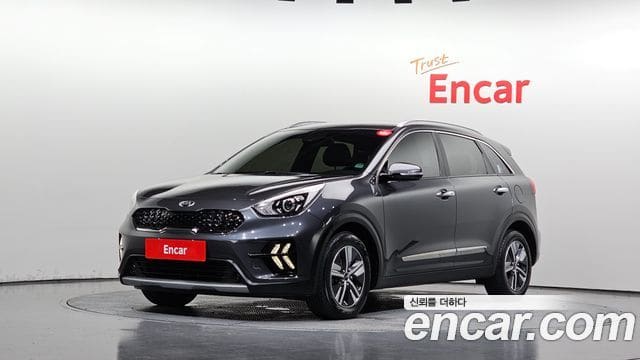 Kia Niro — фото 1