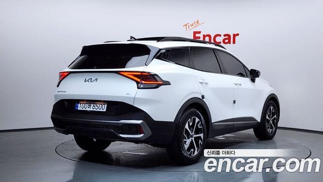 Kia Sportage — фото 1