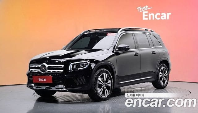 Mercedes-Benz GLB-Class — фото 1