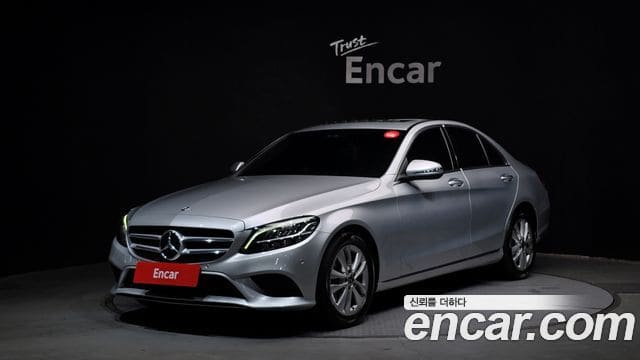 Mercedes-Benz C-Class — фото 1