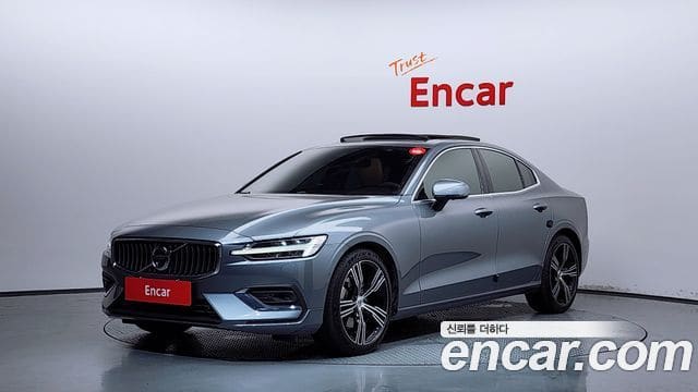 Volvo S60 — фото 1