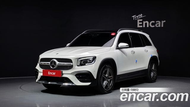 Mercedes-Benz GLB-Class — фото 1