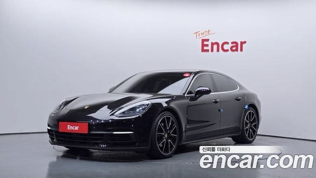 Porsche Panamera — фото 1