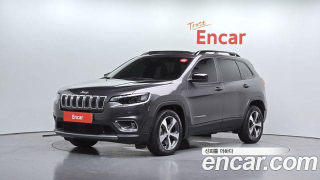 Jeep Cherokee — фото 1