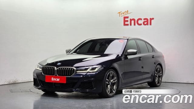 BMW 5 Series — фото 1