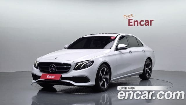 Mercedes-Benz E-Class — фото 1