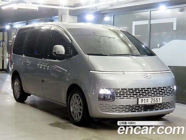 Hyundai Staria — фото 1