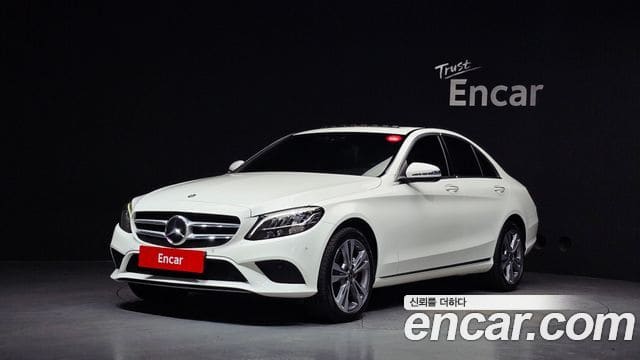 Mercedes-Benz C-Class — фото 1