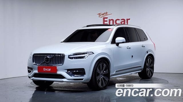 Volvo XC90 — фото 1