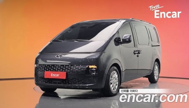 Hyundai Staria — фото 1