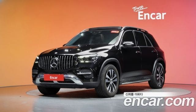 Mercedes-Benz GLE-Class — фото 1