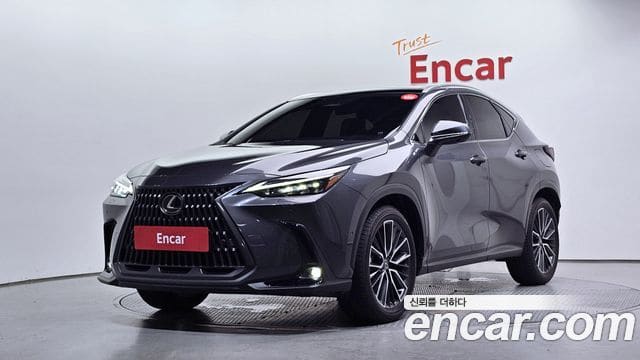 Lexus NX350h — фото 1