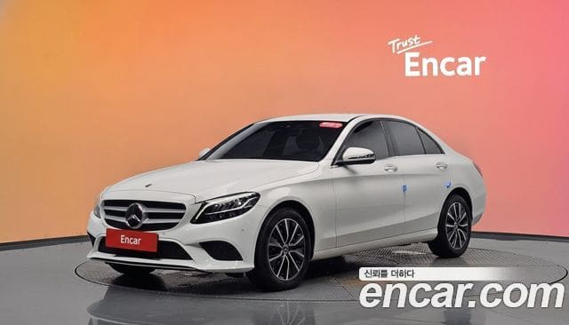 Mercedes-Benz C-Class — фото 1