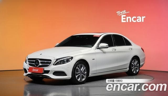 Mercedes-Benz C-Class — фото 1