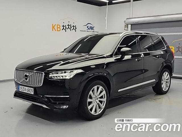 Volvo XC90 — фото 1