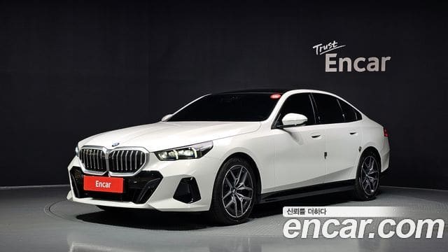 BMW 5 Series — фото 1