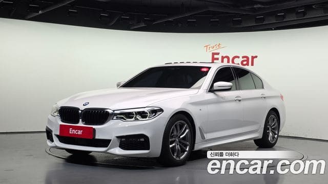 BMW 5 Series — фото 1
