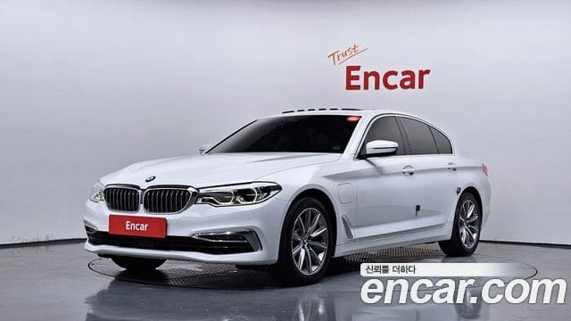 BMW 5 Series — фото 1