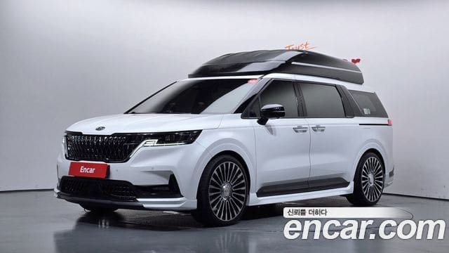 Kia Carnival — фото 1