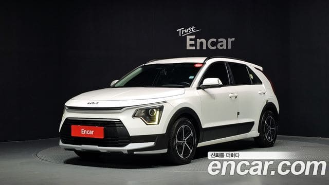 Kia Niro — фото 1