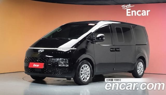 Hyundai Staria — фото 1