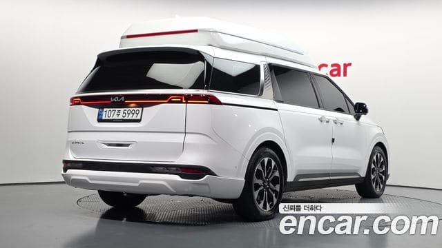 Kia Carnival — фото 1