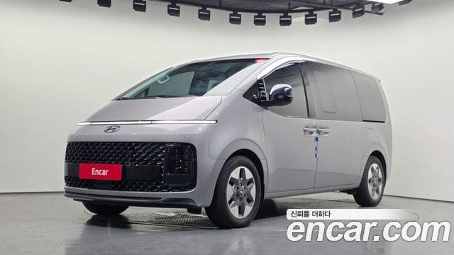 Hyundai Staria — фото 1