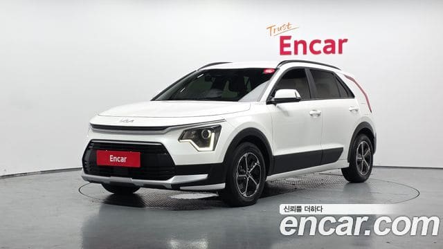 Kia Niro — фото 1