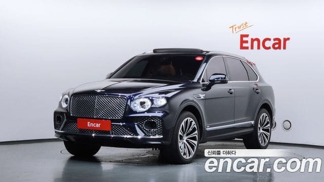 Bentley Bentayga — фото 1