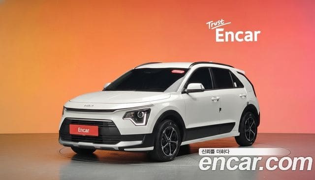Kia Niro — фото 1