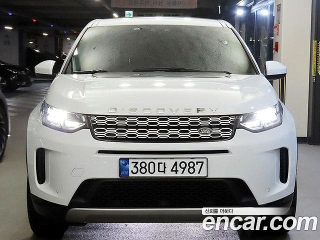 Land Rover Discovery Sport — фото 1