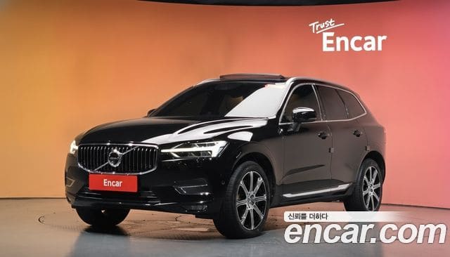 Volvo XC60 — фото 1