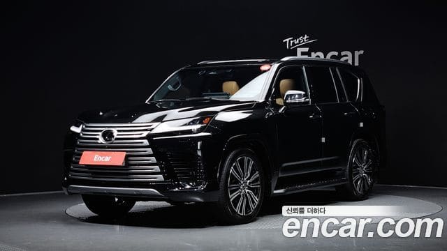 Lexus LX — фото 1