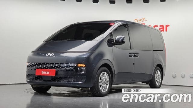 Hyundai Staria — фото 1