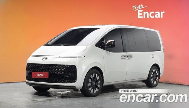 Hyundai Staria — фото 1
