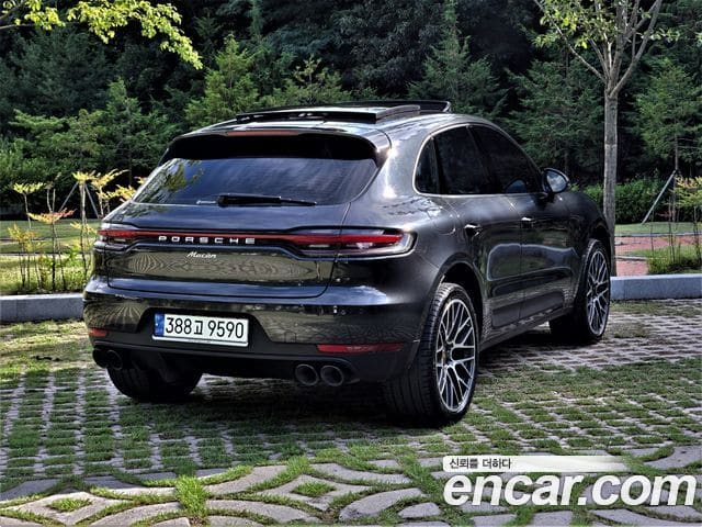 Porsche Macan — фото 1