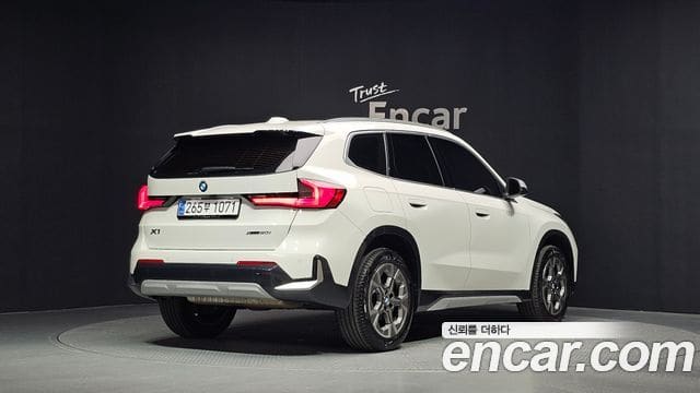 BMW X1 — фото 1