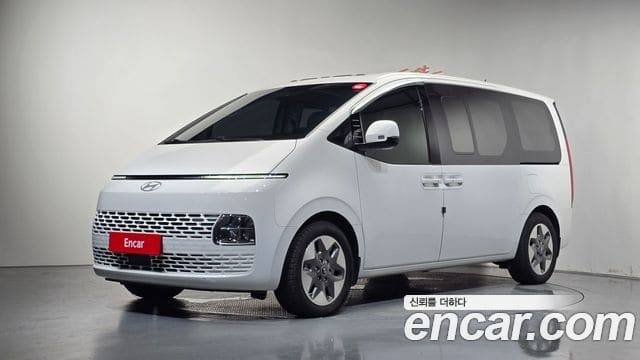 Hyundai Staria — фото 1
