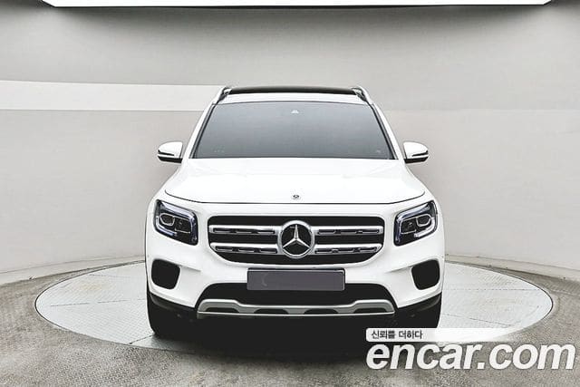 Mercedes-Benz GLB-Class — фото 1