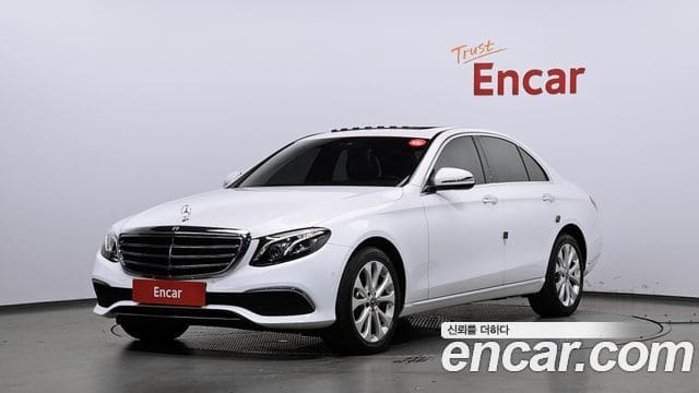 Mercedes-Benz E-Class — фото 1
