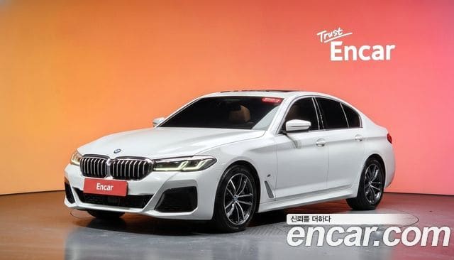 BMW 5 Series — фото 1