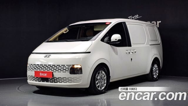 Hyundai Staria — фото 1