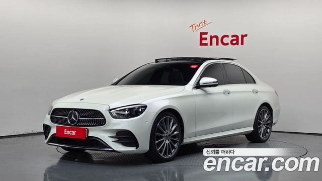 Mercedes-Benz E-Class — фото 1