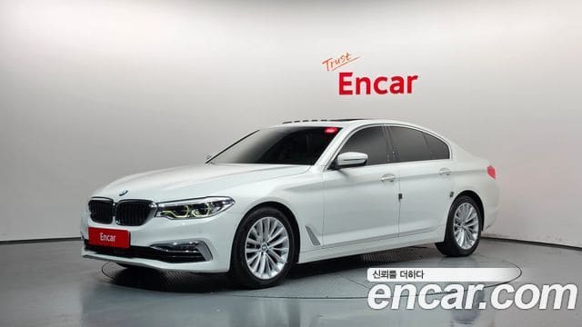 BMW 5 Series — фото 1